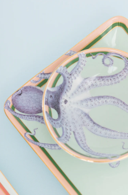 Sushi Plates with Dip Bowls – Set of 2, Decorative Edging